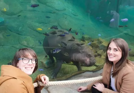 Anaïs et Alizée en immersion au zoo de beauval avant un atelier de conception